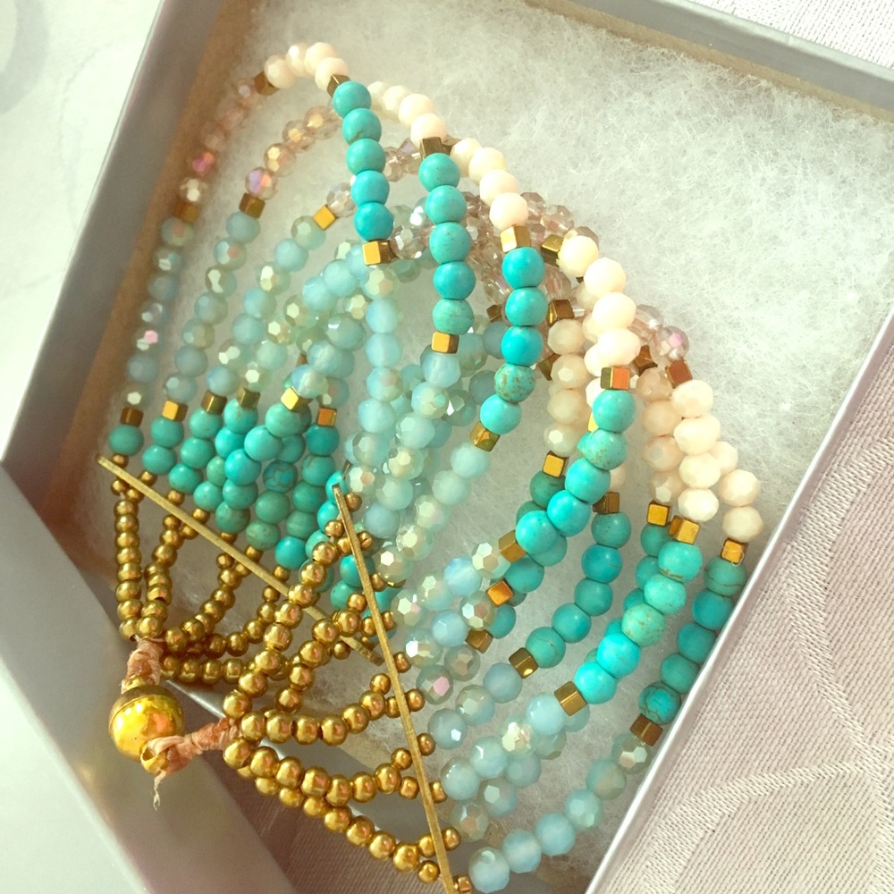 Beaded blue bracelet!